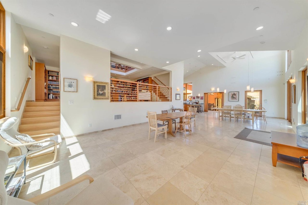 1100 Vly Frd Freestone Rd