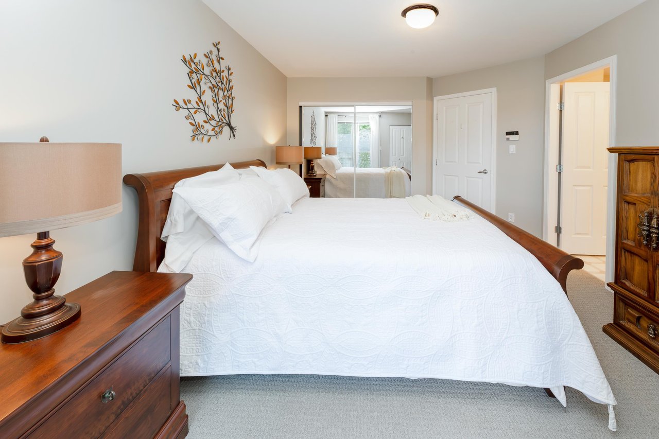 39-8701 16th Ave
