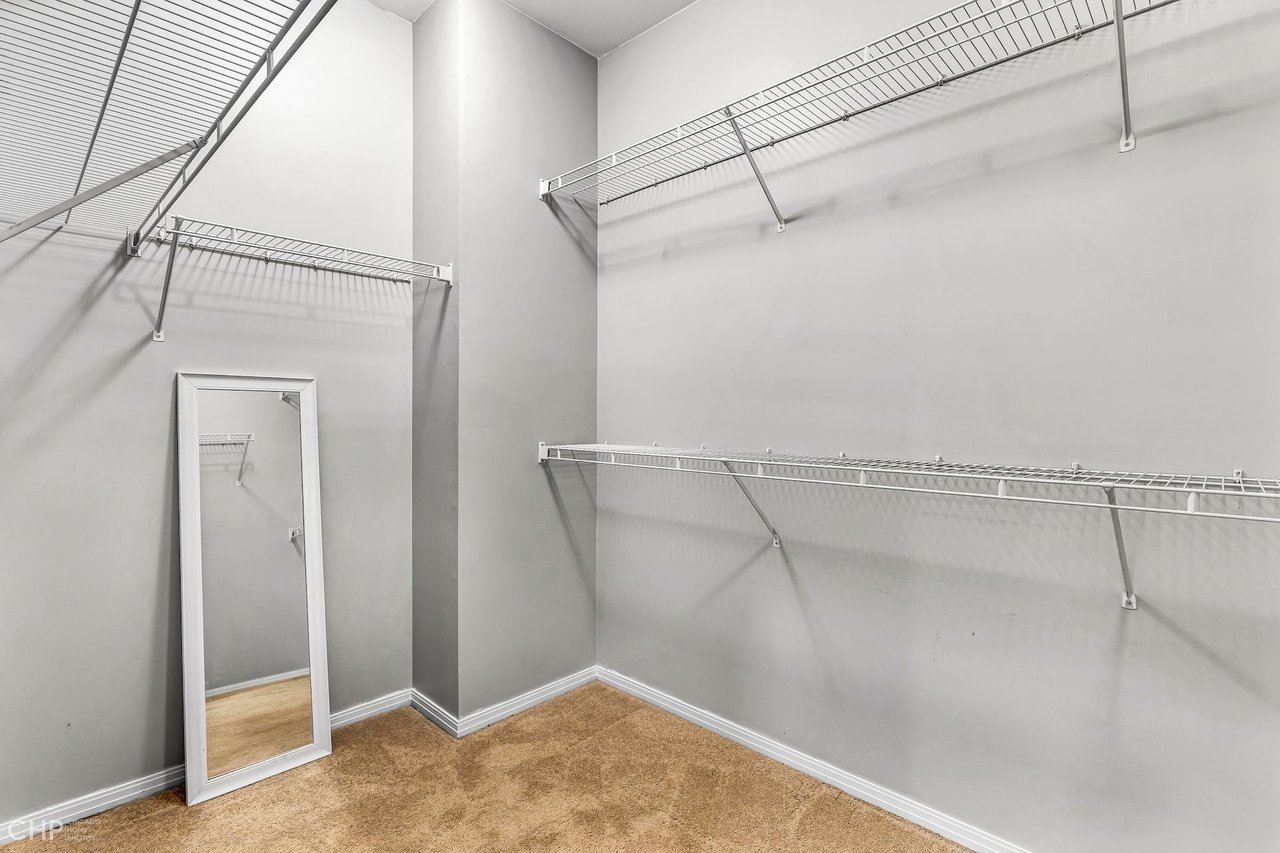 2024 W Willow Street Unit: C