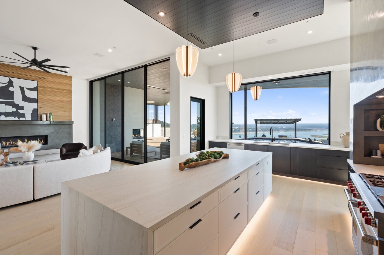 6809 Oasis Pass