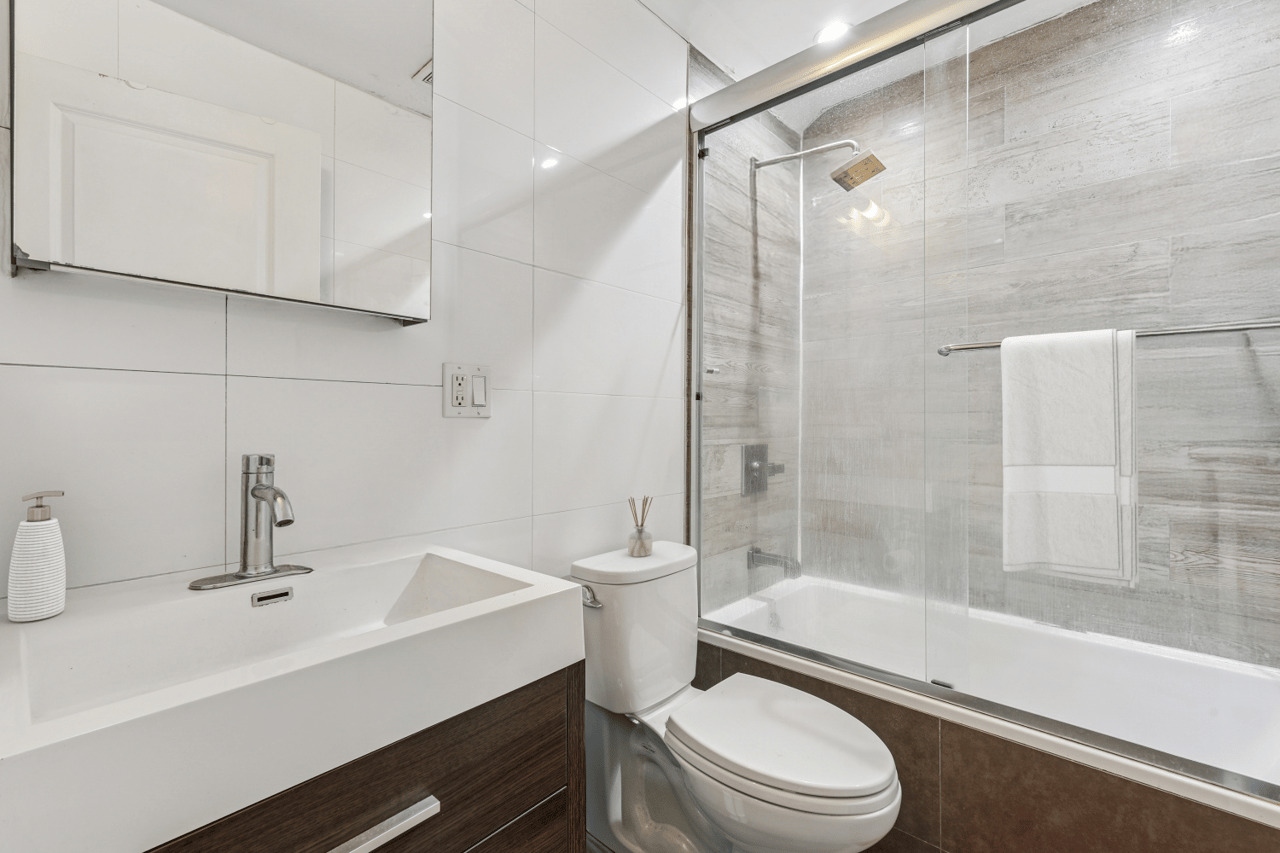 98 Cooper Street, Apt 1