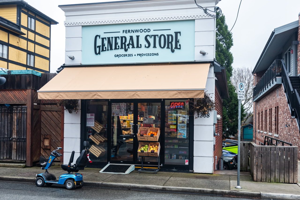 general store in fernwood