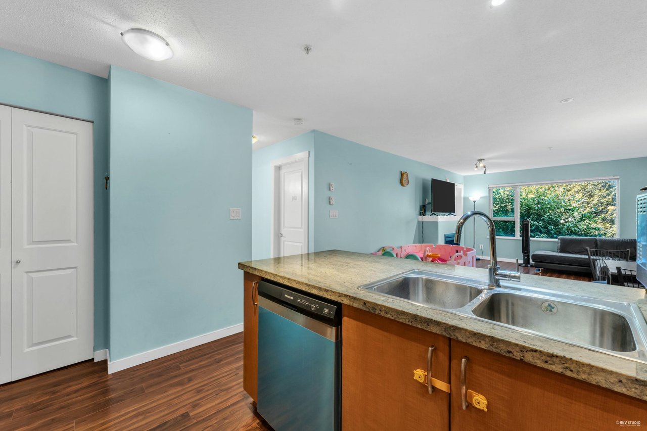 209-4728 Dawson St