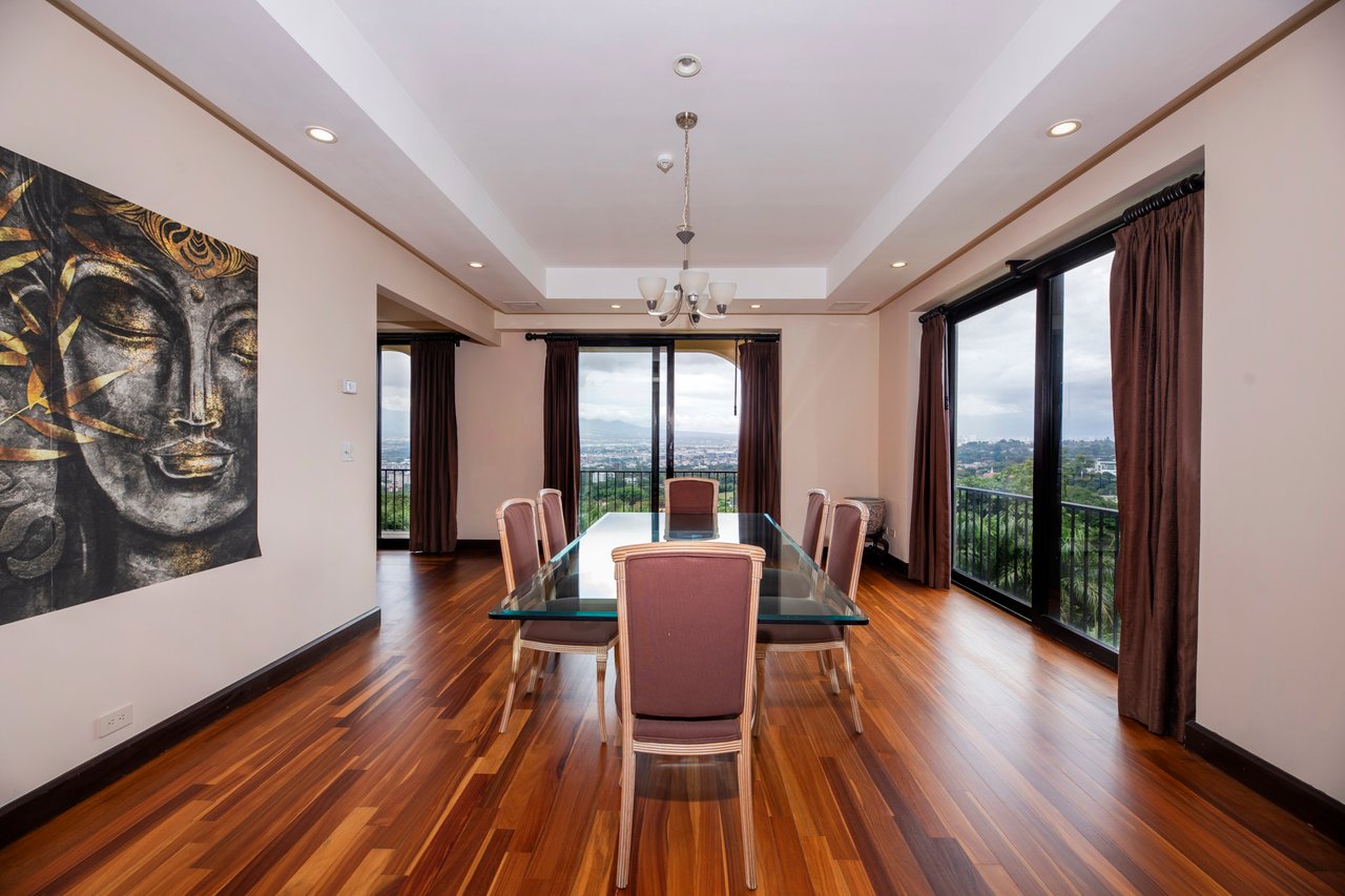 Premier Panoramic City View Penthouse, Escazu, San Jose