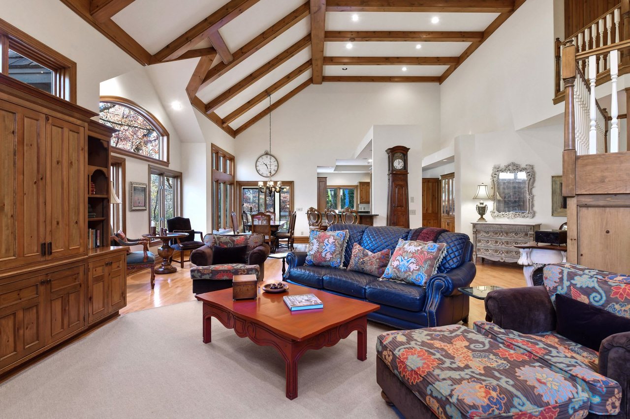 Extraordinary Country English Estate in the Heart of Minnetonka!