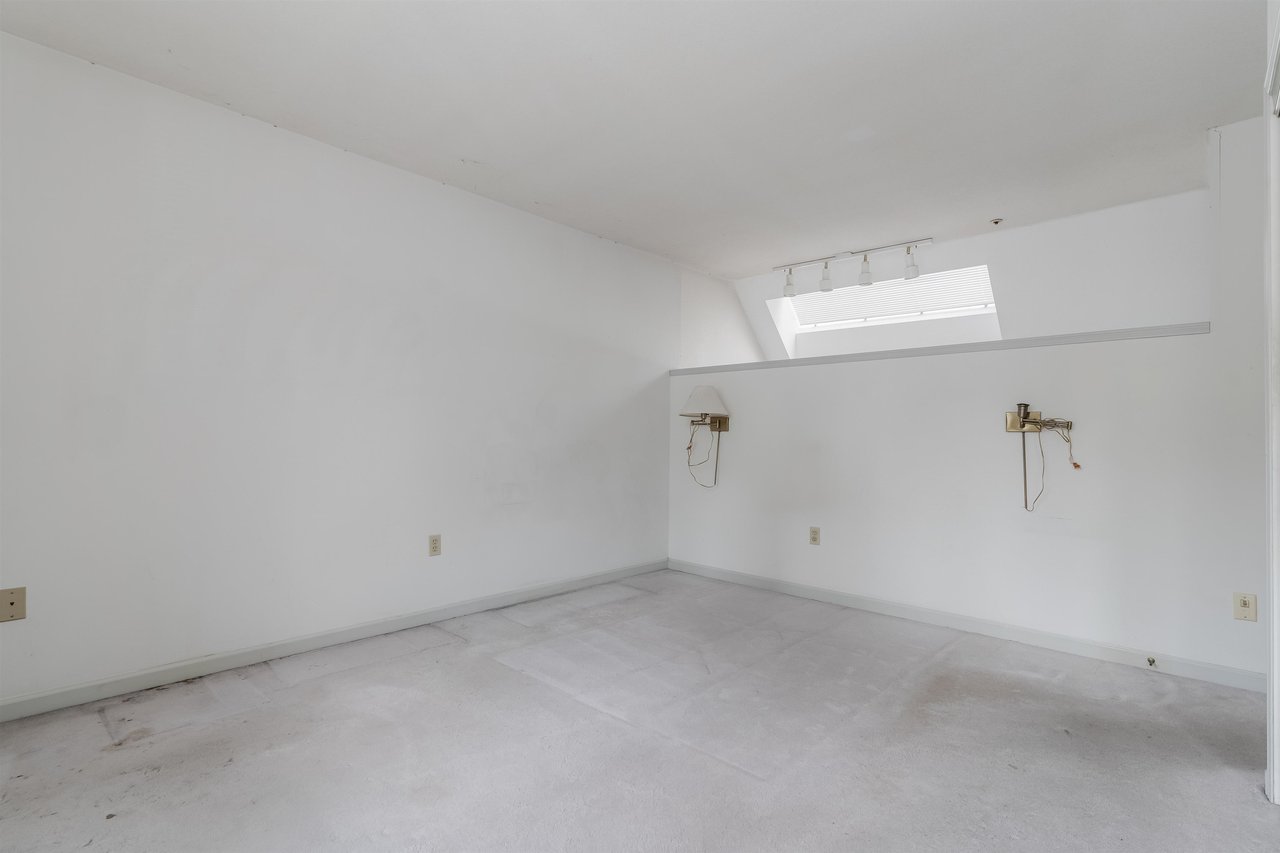 829 W 7th Ave