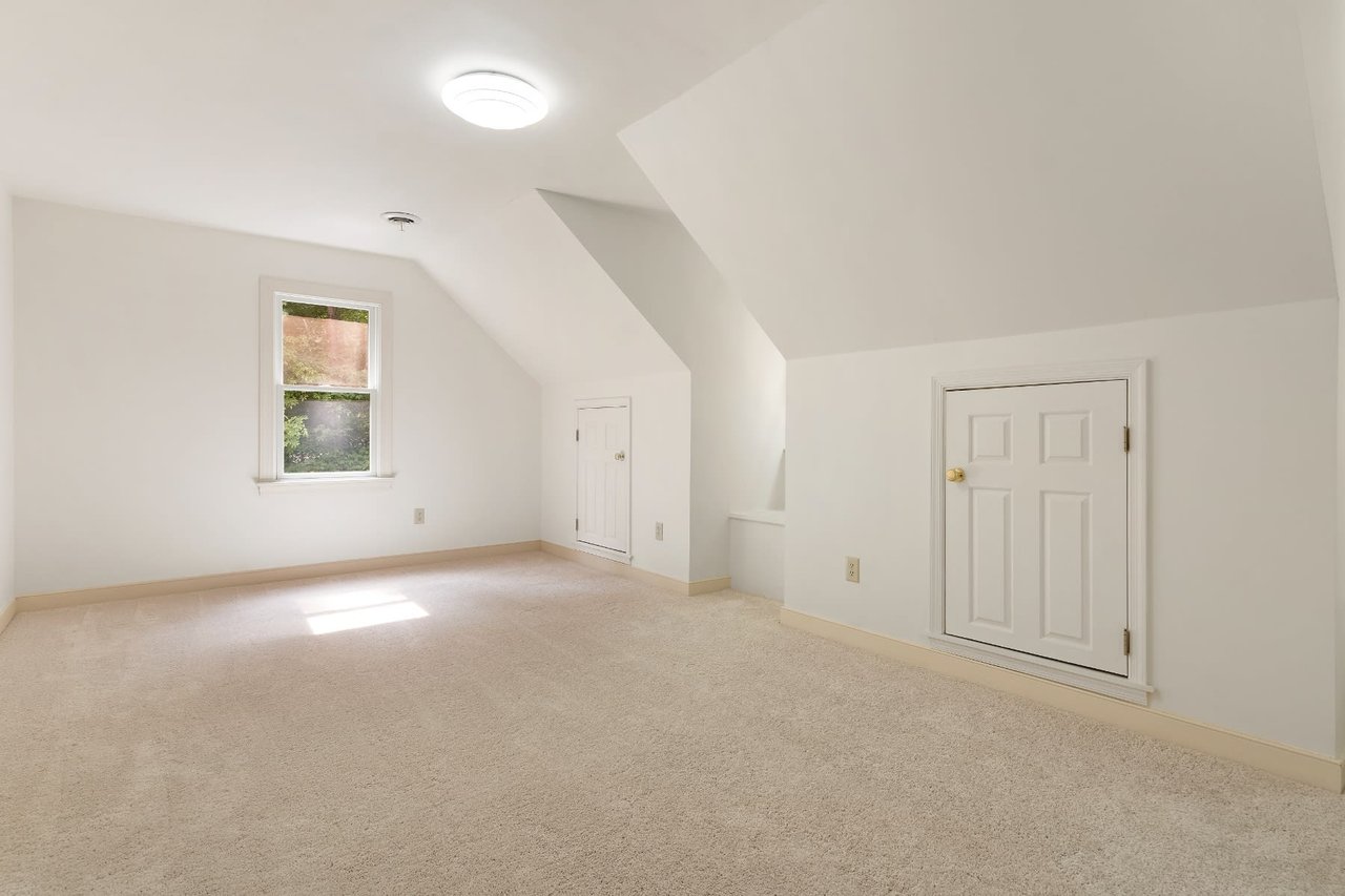 3328 Robious Forest Way