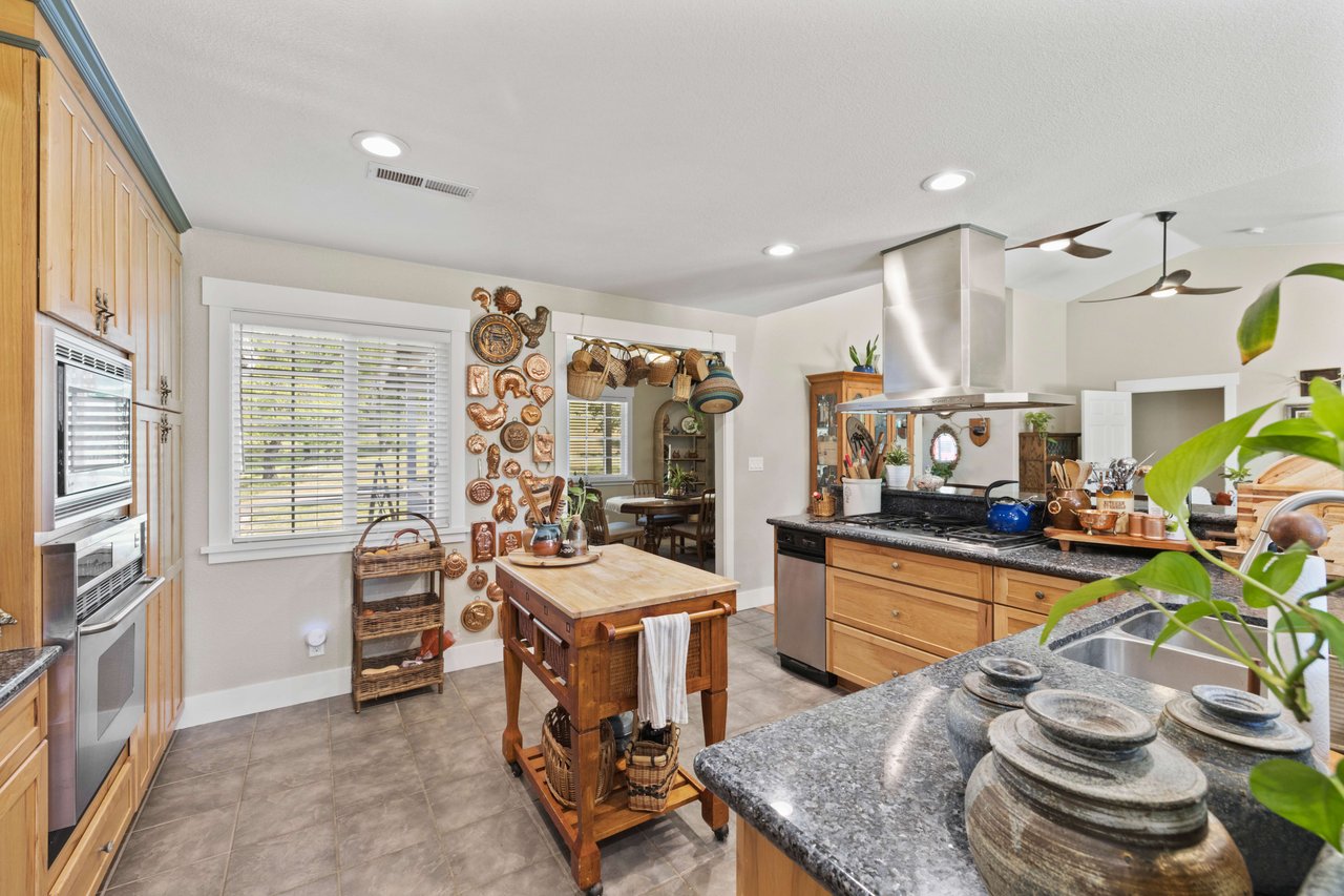 501 Shell Ln, Placerville