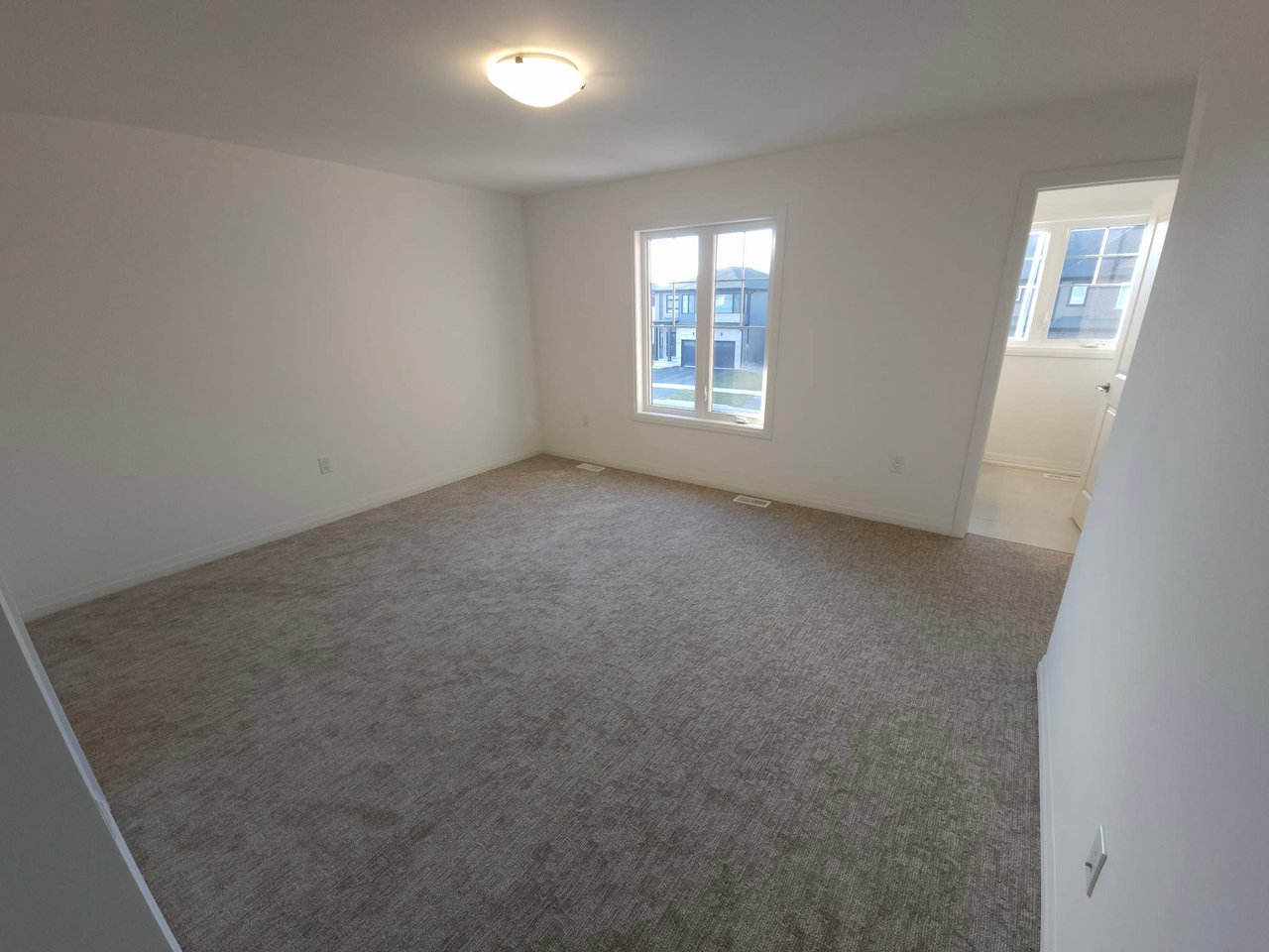 180 Bur Oak Dr
