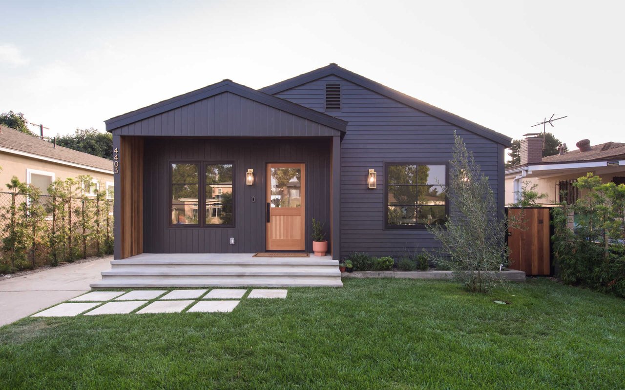 4405 Campbell DR