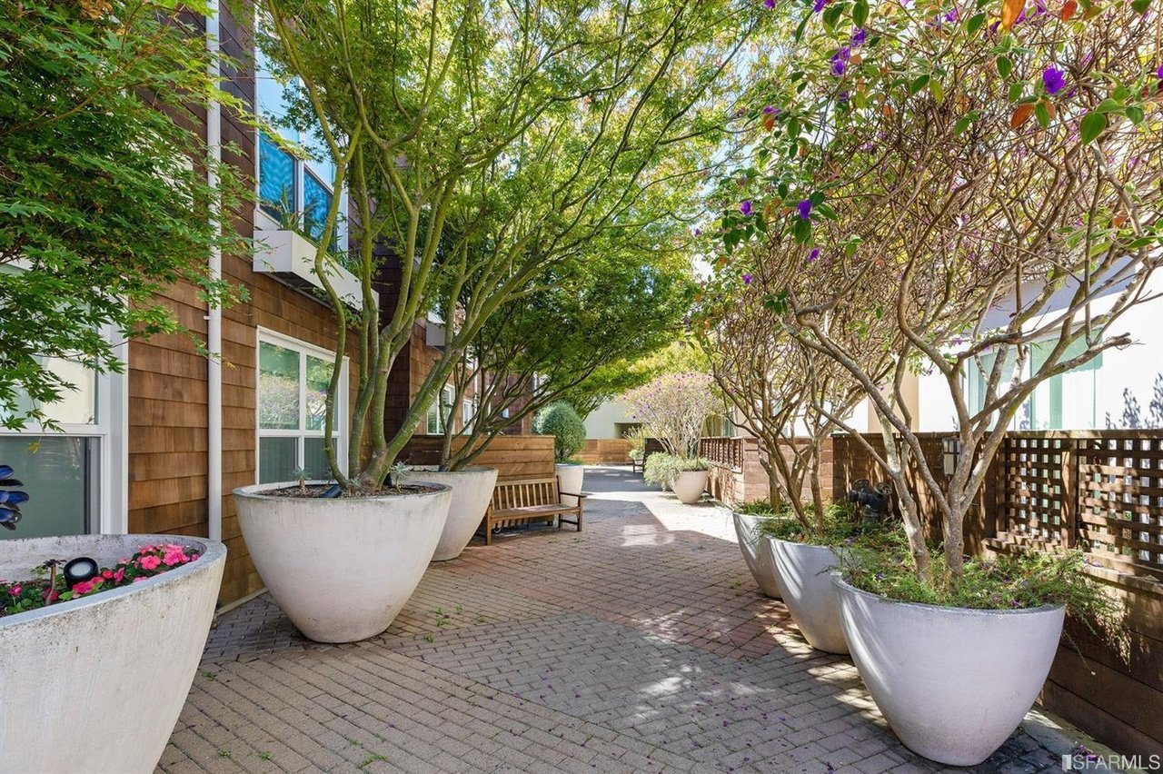 2001 Mcallister Street Unit: 322