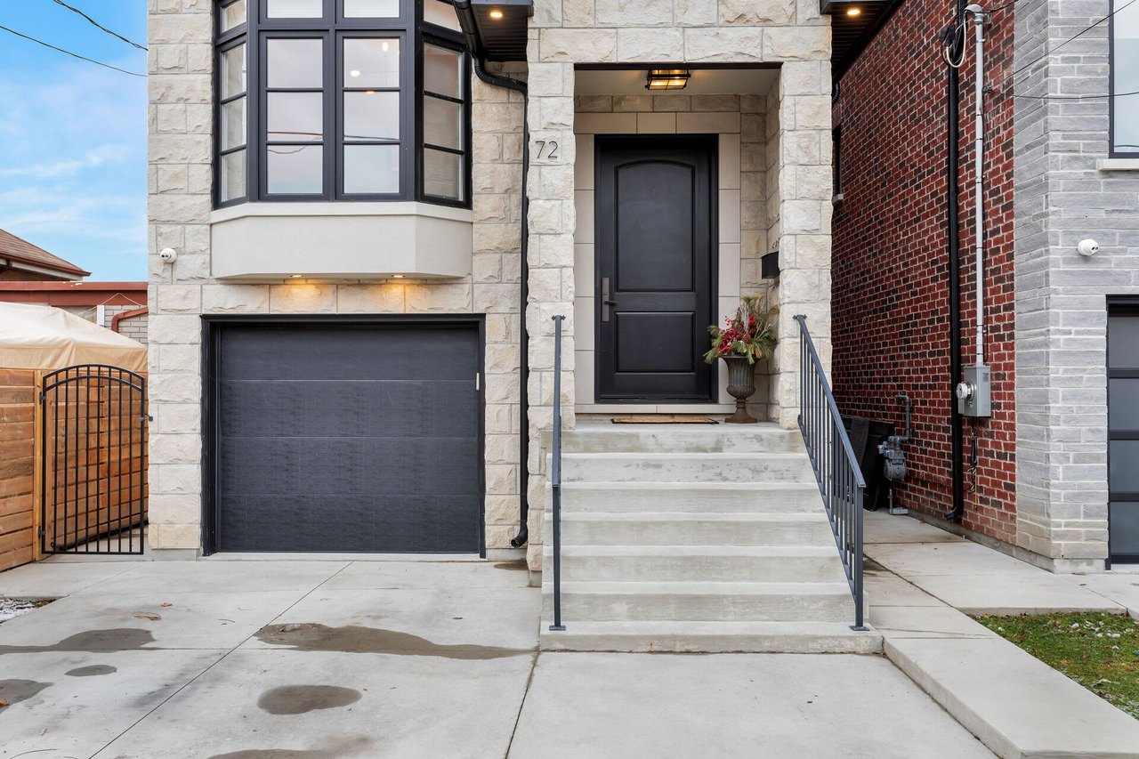 Lawrence Avenue & Blackcreek - Detached