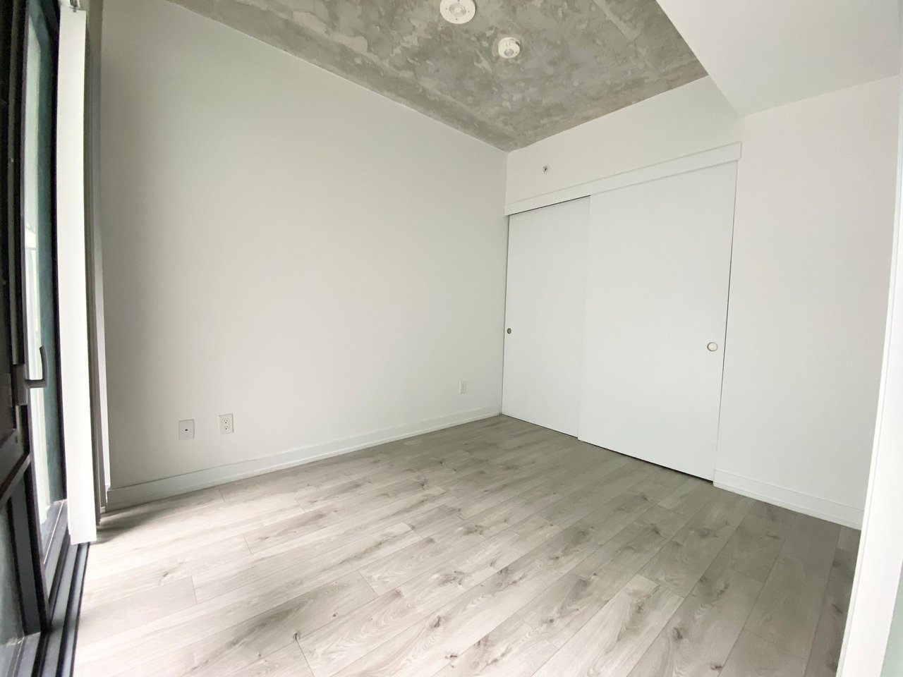161 Roehampton Ave, Unit 532