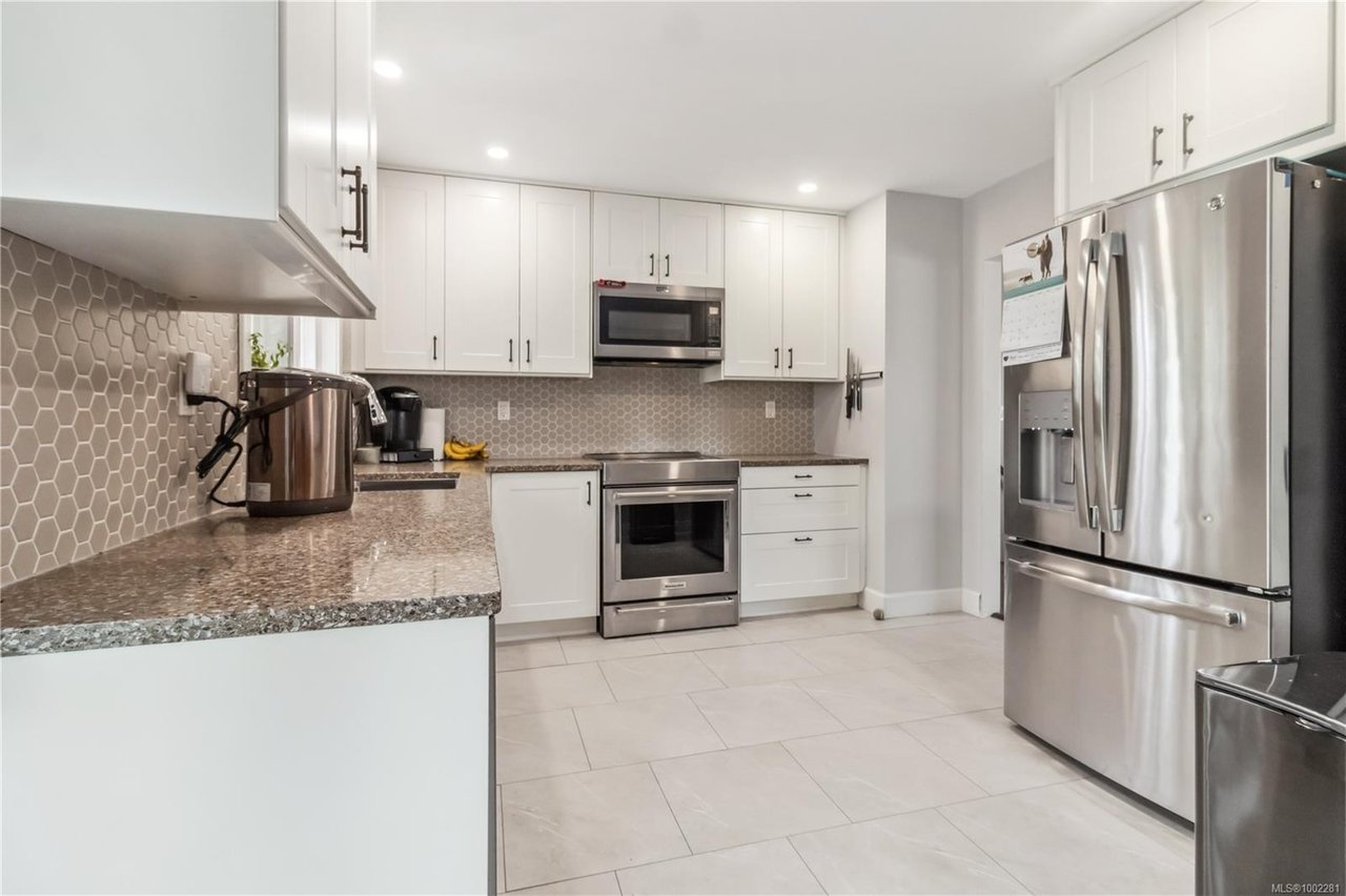 10343 Patricia Pl, Sidney