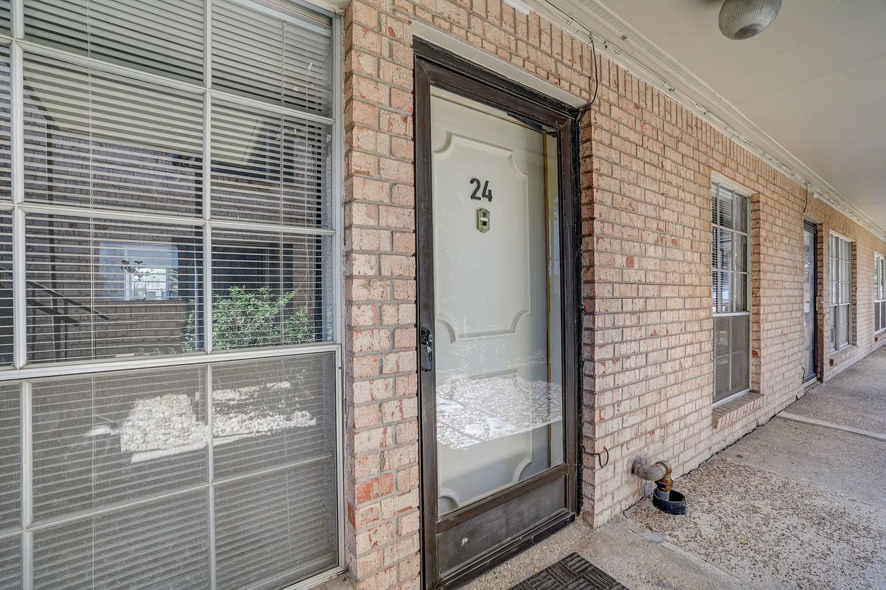 2425 Ashdale Dr #24, Austin, Texas 78757