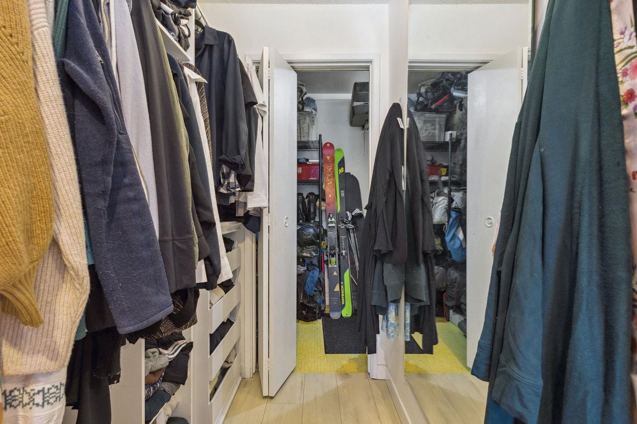 1894 Purcell Way, North Vancouver