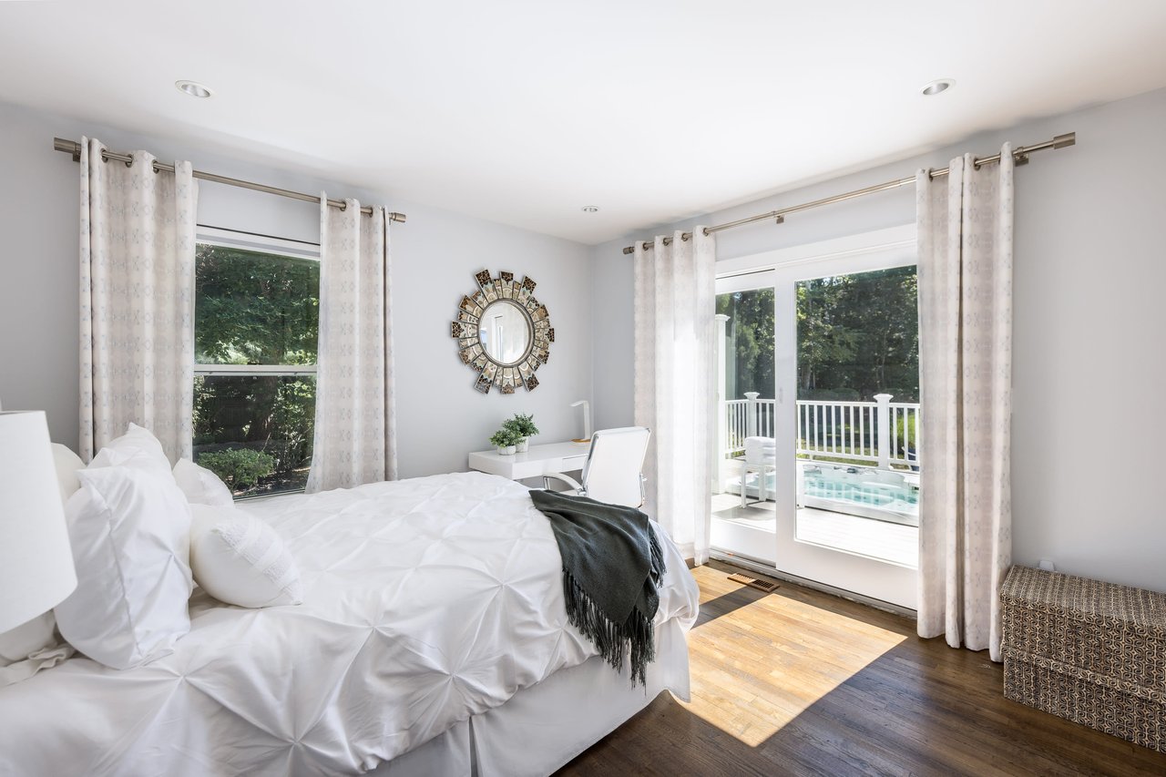 139 Meadows East