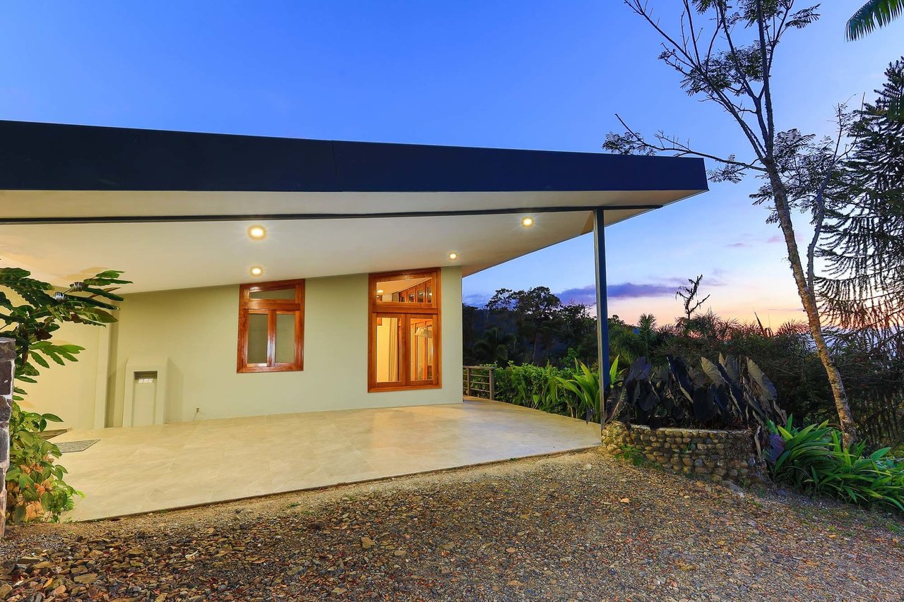 Luxurious Mountain Villa Retreat, Perez Zeledon, San Jose