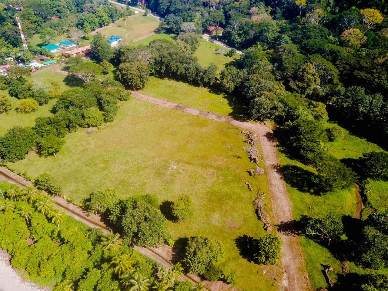 Titled Commercial Development Site, Dominical, Puntarenas