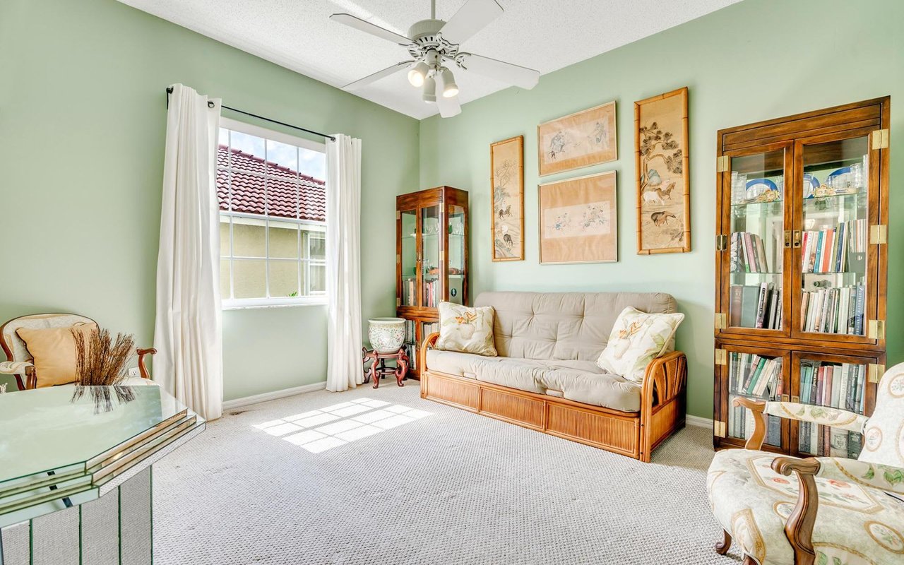 1216 Lake Breeze Dr