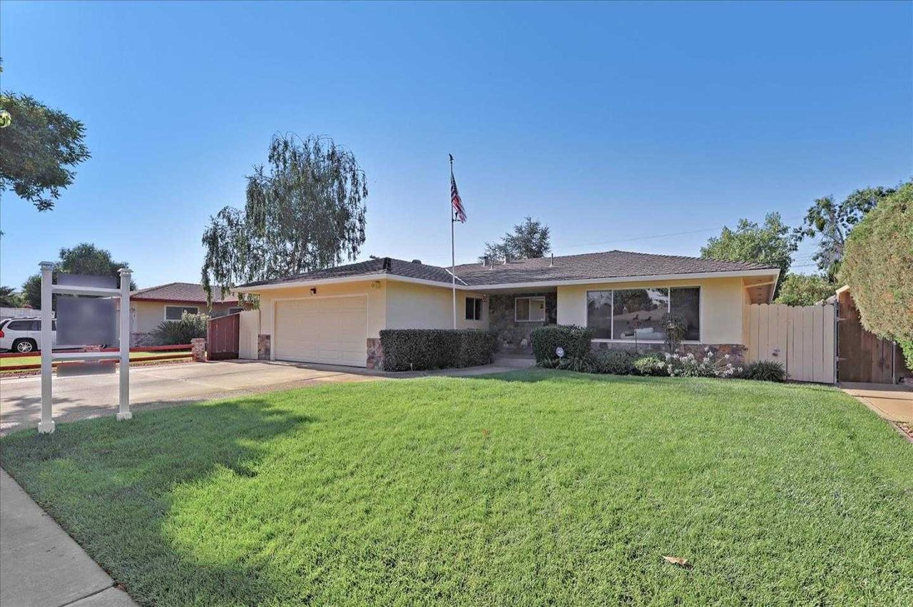 810 Willard CT