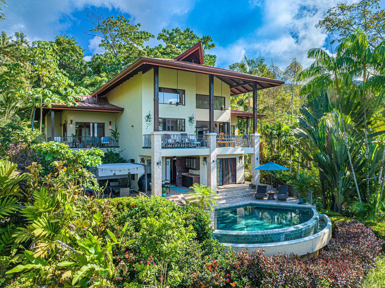 Luxurious Coastal Retreat with Ocean Views in Uvita, Costa Rica