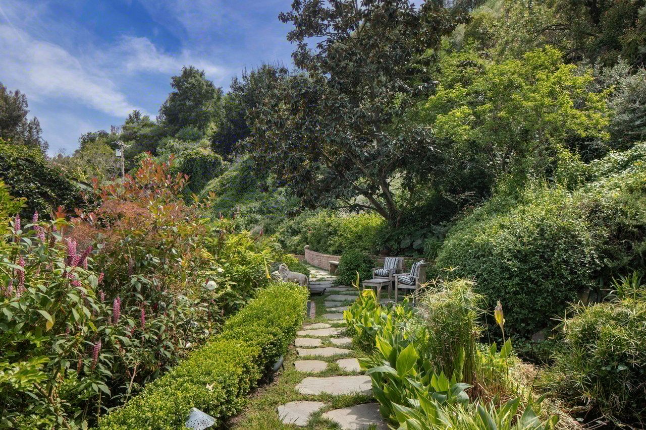 1001 Rivas Canyon Rd