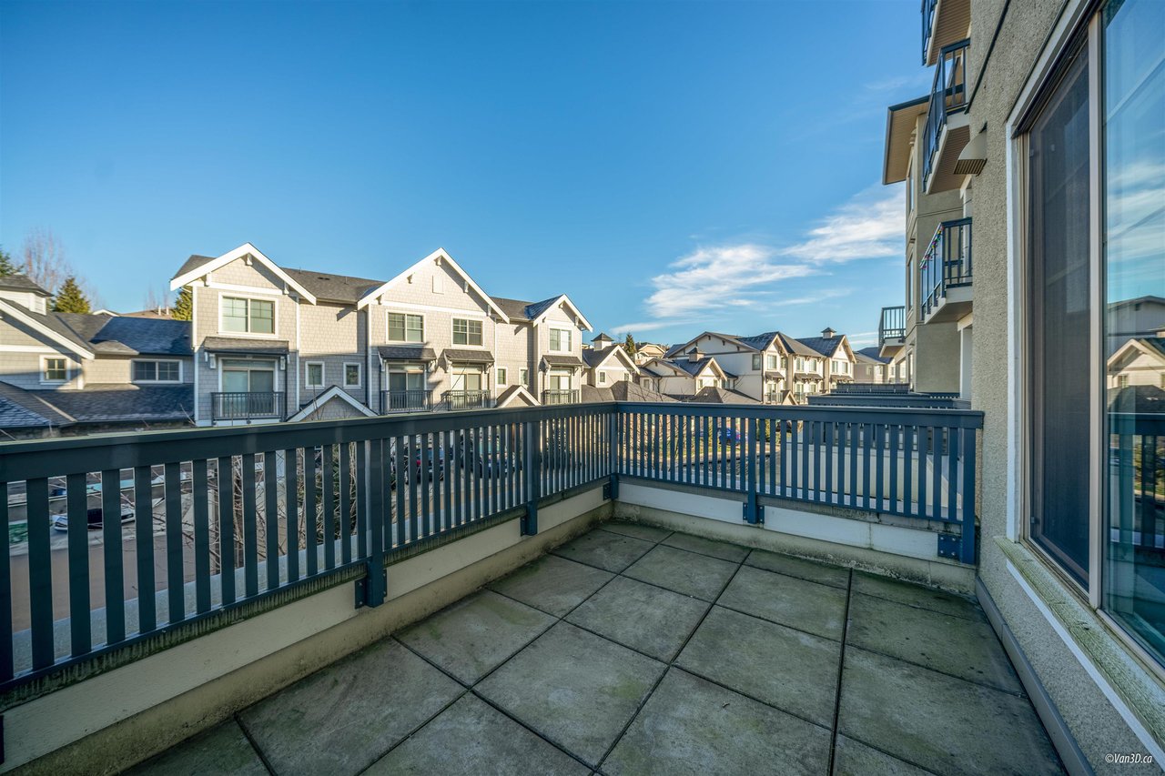 B205-20487 65 Ave
