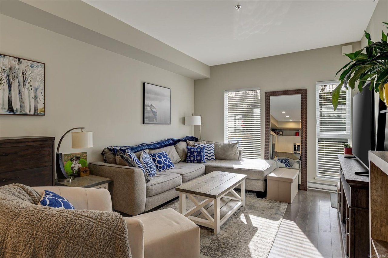 217-767 Tyee Rd