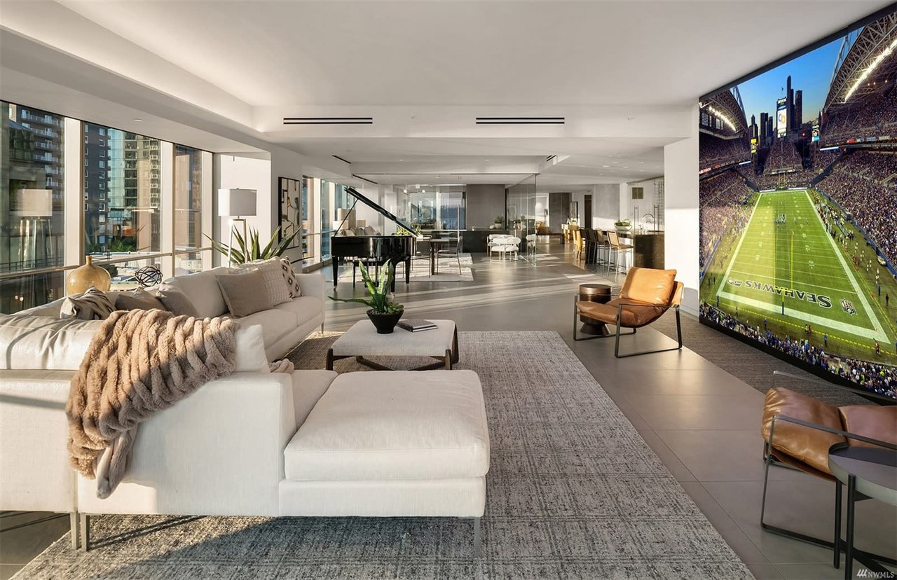 Four Seasons Private Residences