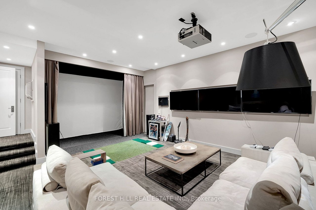 354 Russell Hill Rd