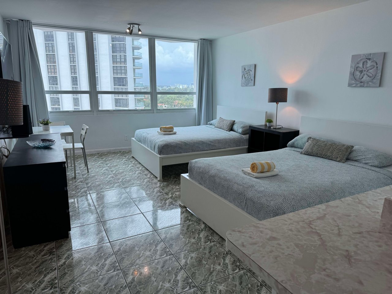 5445 Collins Ave Unit 814 Miami Beach