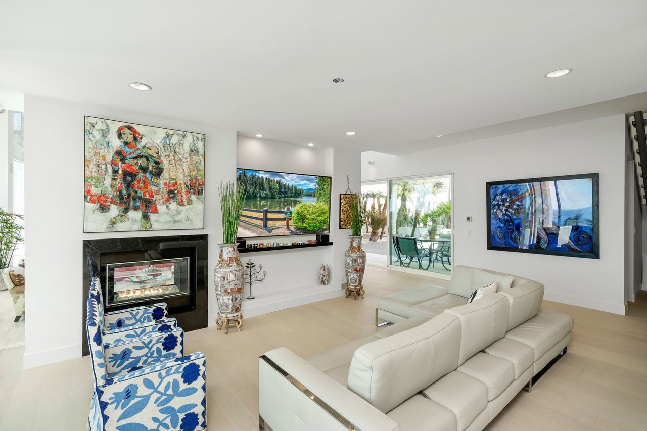 Private Modern Beach Estate | Luxury Shorter-term Lease