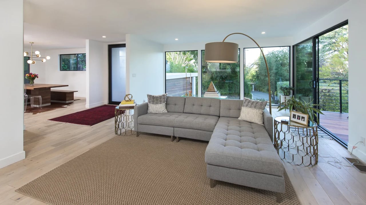 3901 ½ Ventura Canyon