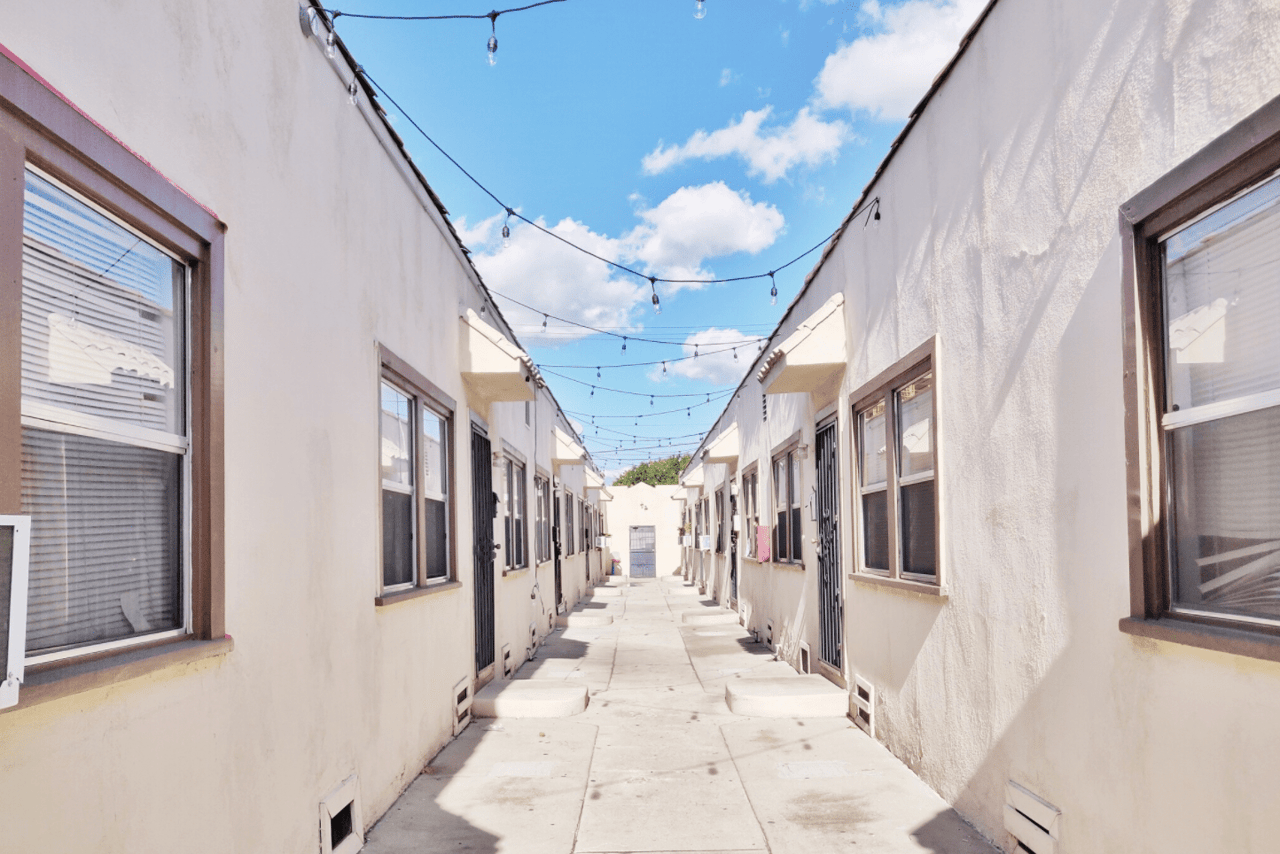 2233 W 14th St (10 Units)