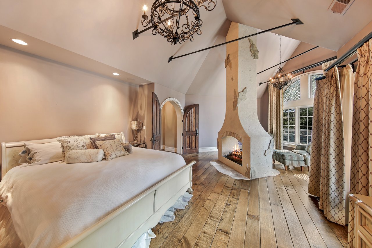 world class home in southeast hinsdale