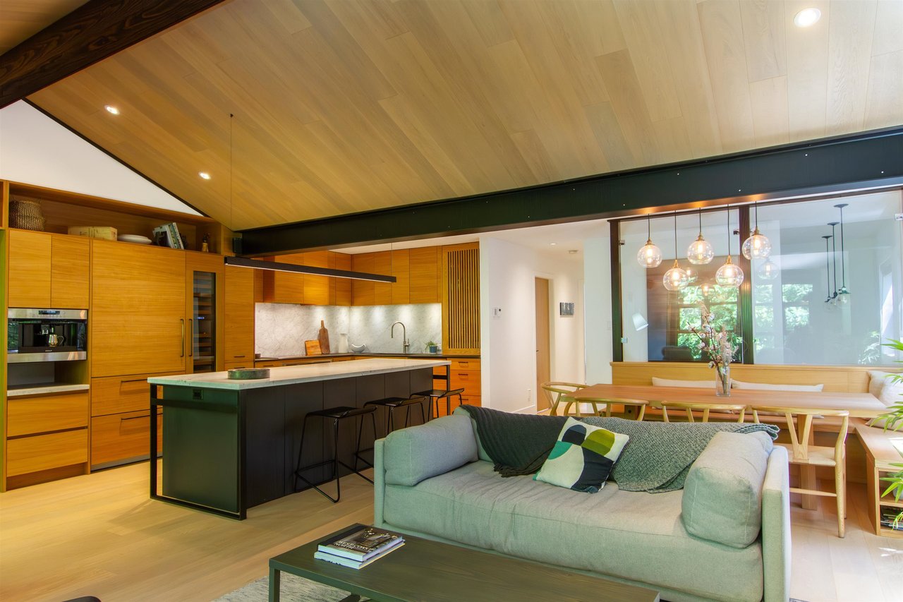 45D-4652 Blackcomb Wy