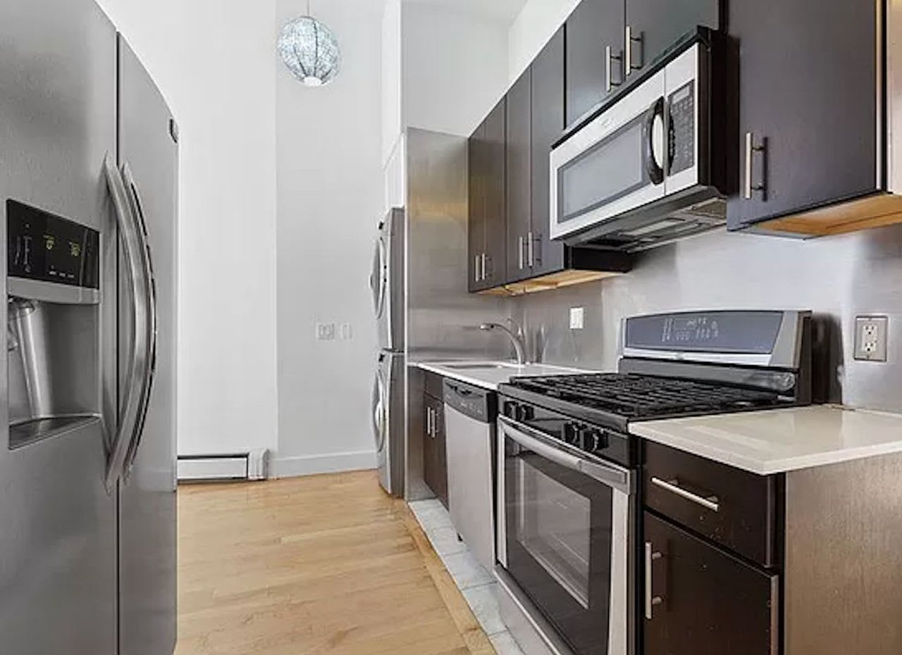 802 9th Ave., #3D
