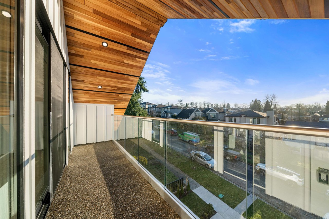 1-3559 Haida Dr