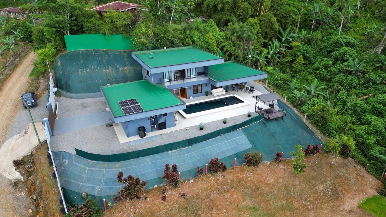 Tropical Villa with Guest Casita, Perez Zeledon, San Jose