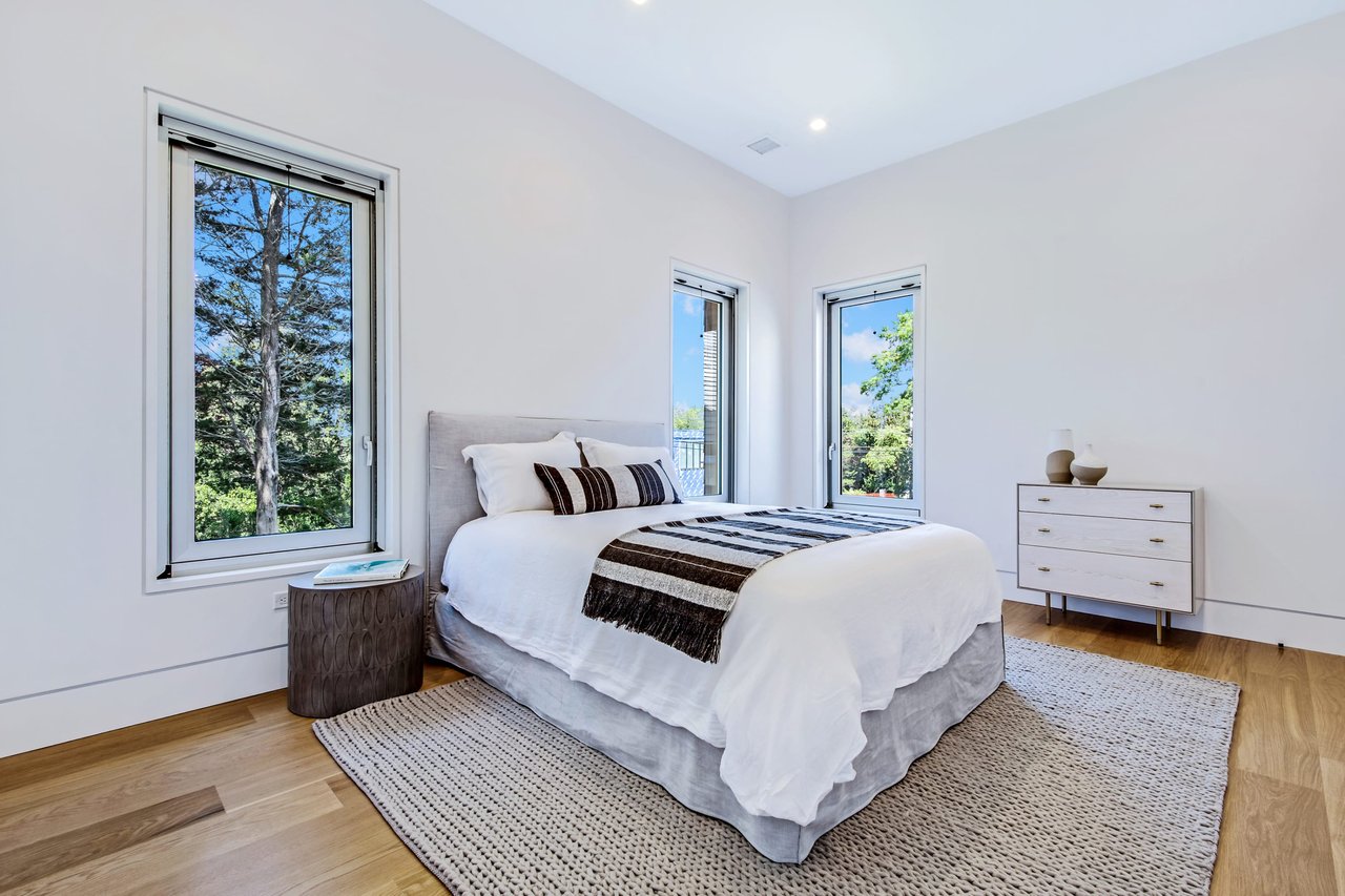 12 Cornell Rd