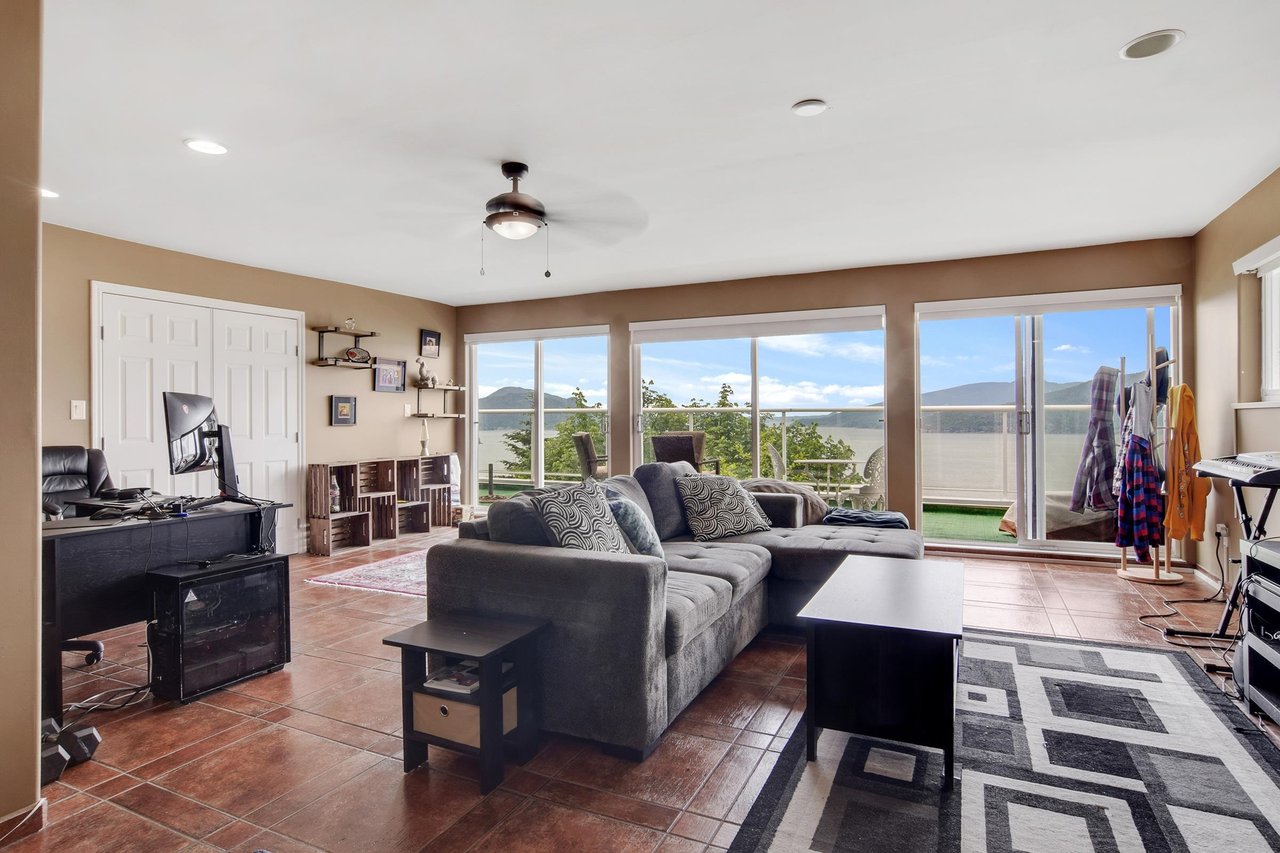 290 Kelvin Grove Wy