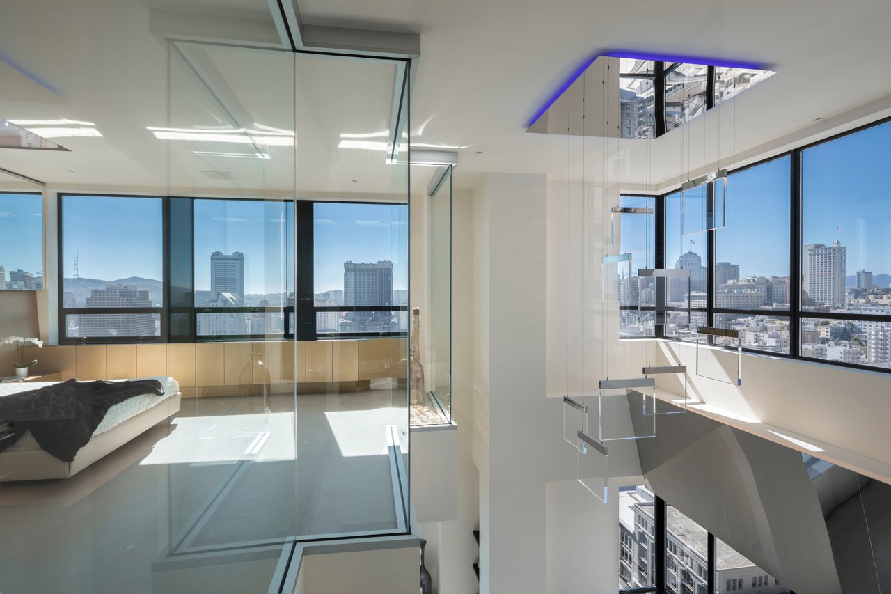 Ritz-Carlton Penthouse 2401