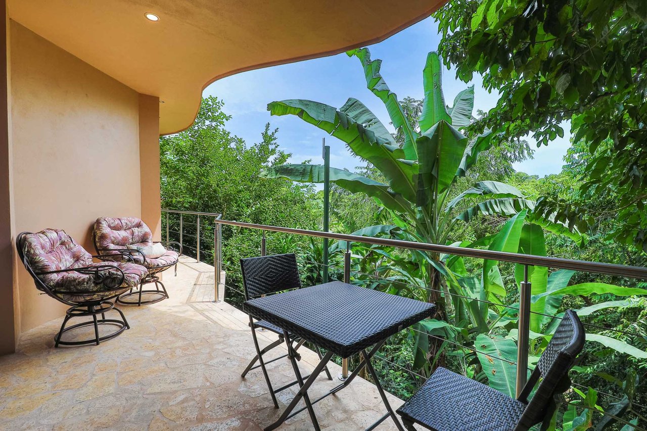 VILLA TUCAN TANGO: TROPICAL LUXURY HOME IN GATED COMMUNITY ABOVE DOMINICALITO