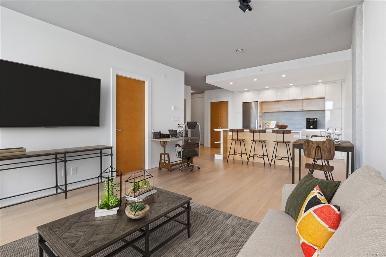 1101-989 Johnson St, Victoria