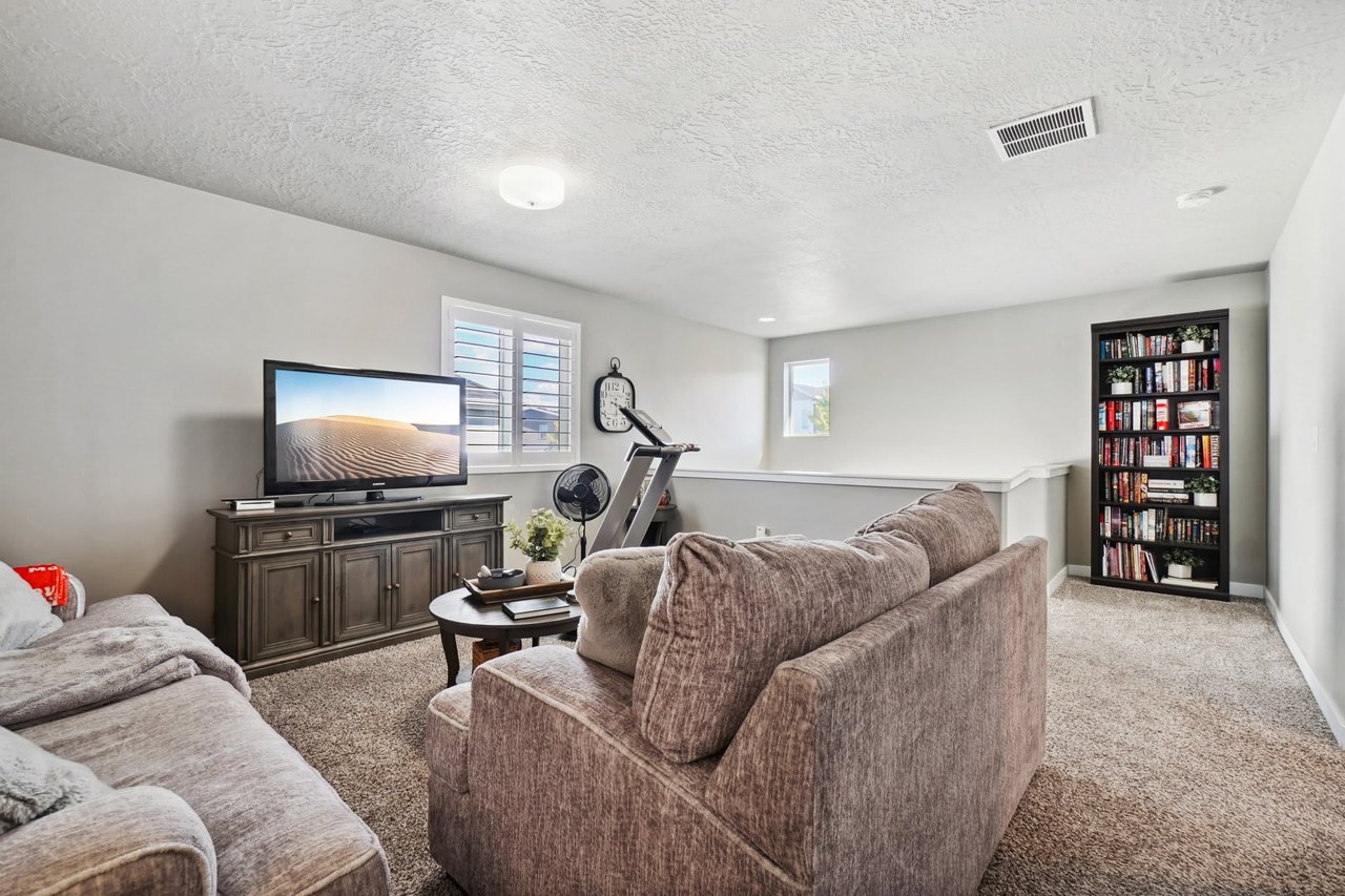 3678 W Rushton View Dr