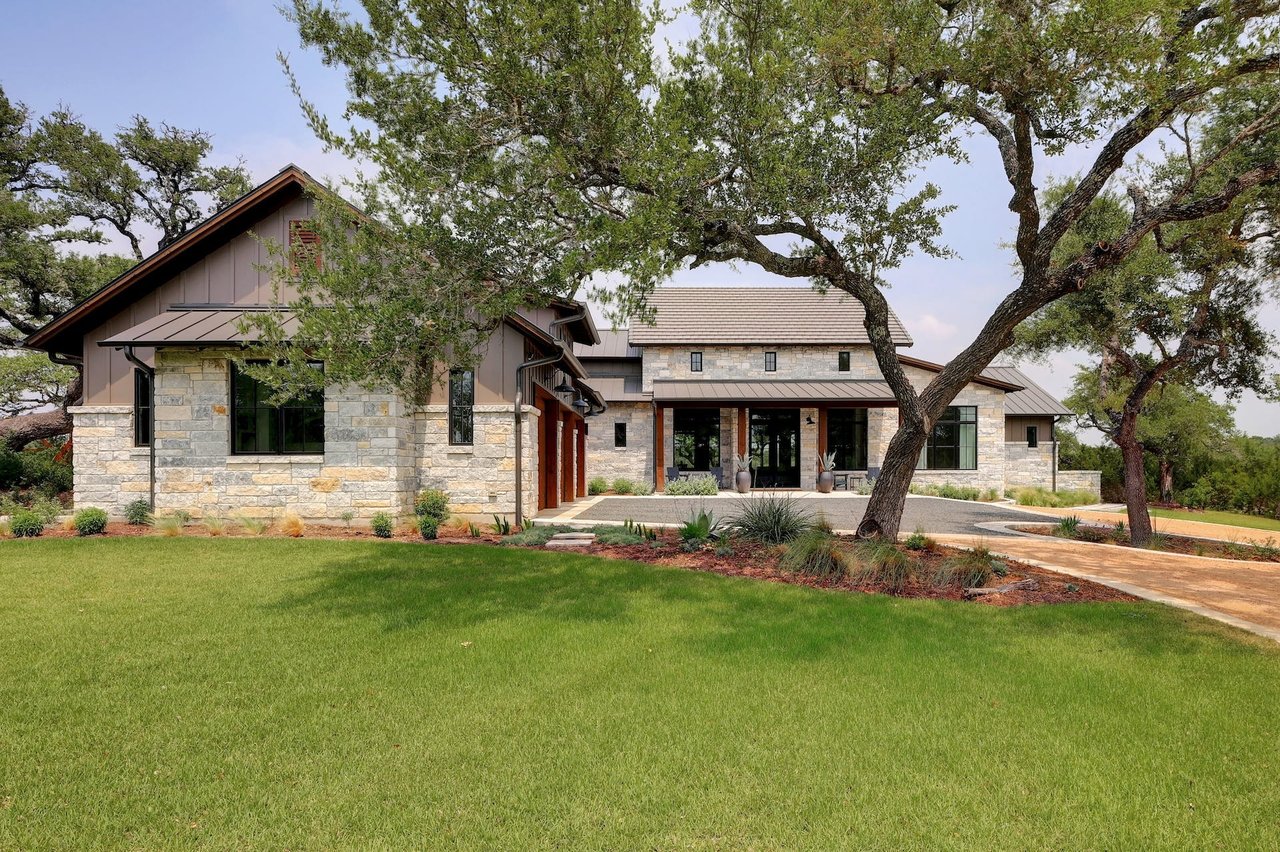 Luxury estate in Dripping Springs near Camp Lucy