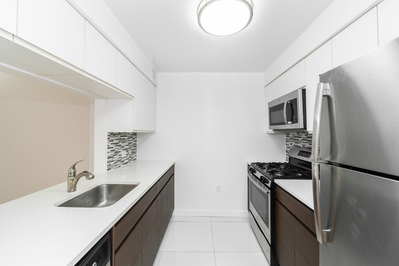 310 East 2nd Street, Apt 5-L