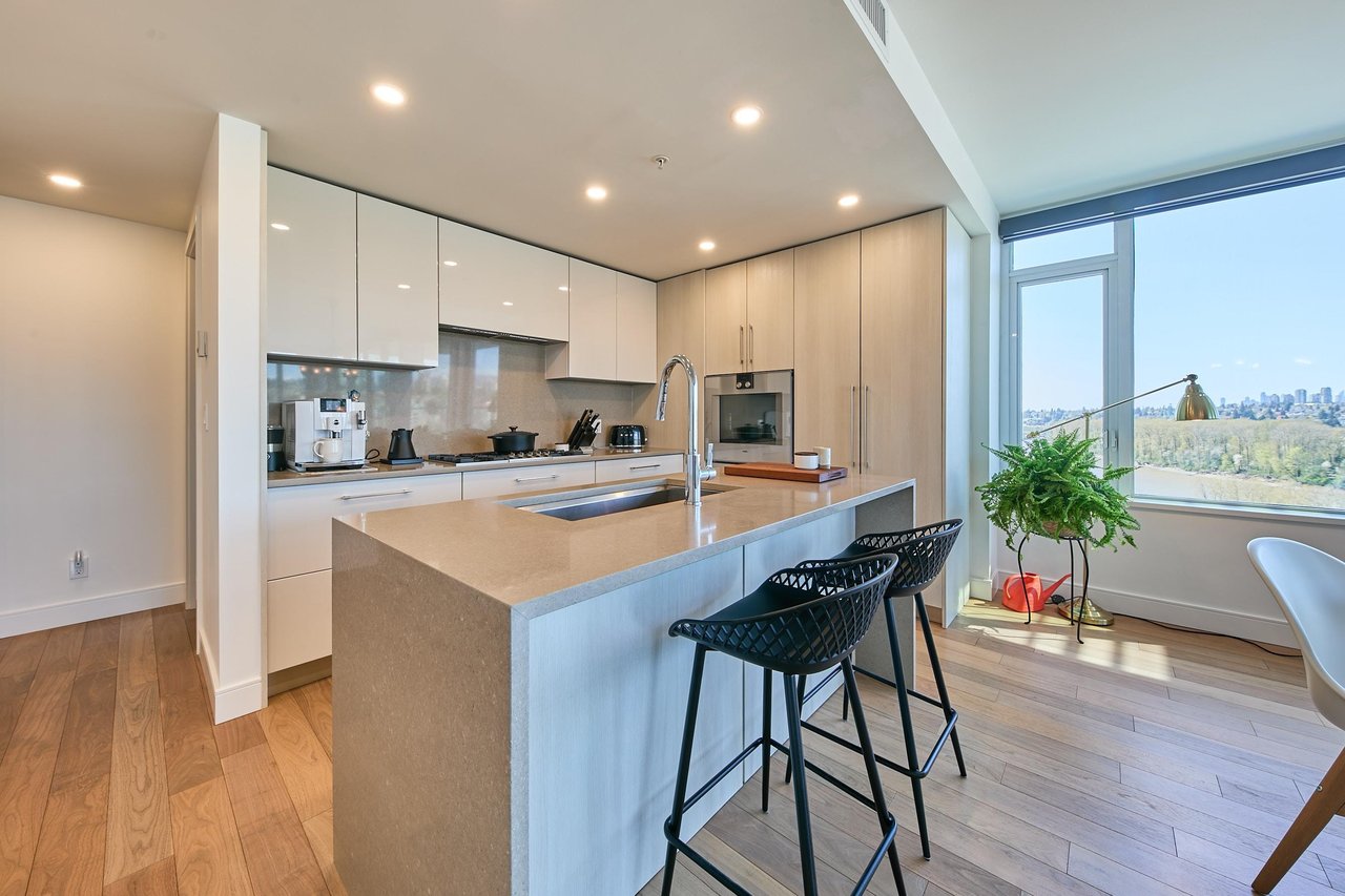 1804-210 Salter Street, New Westminster