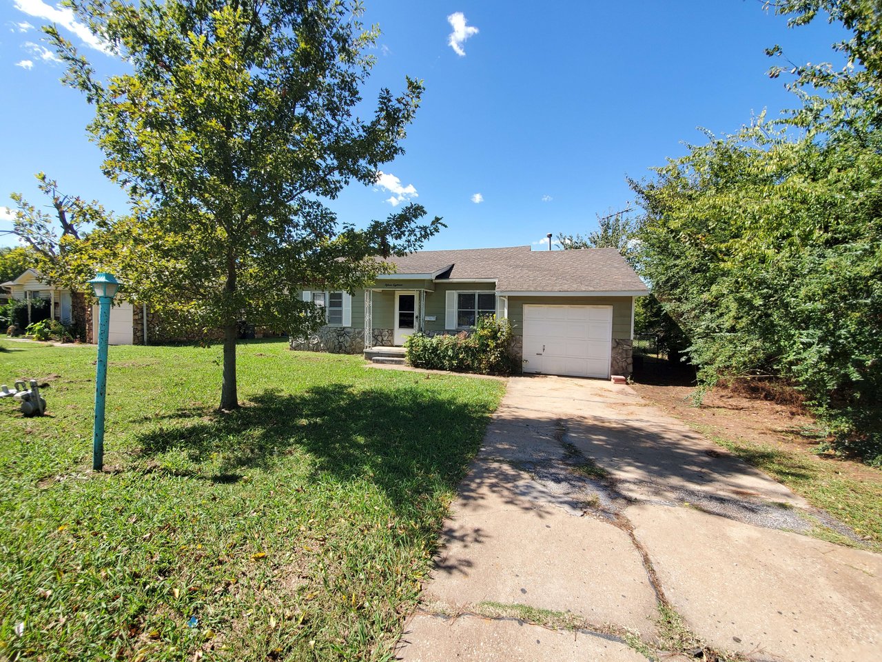 1518 N Tucker